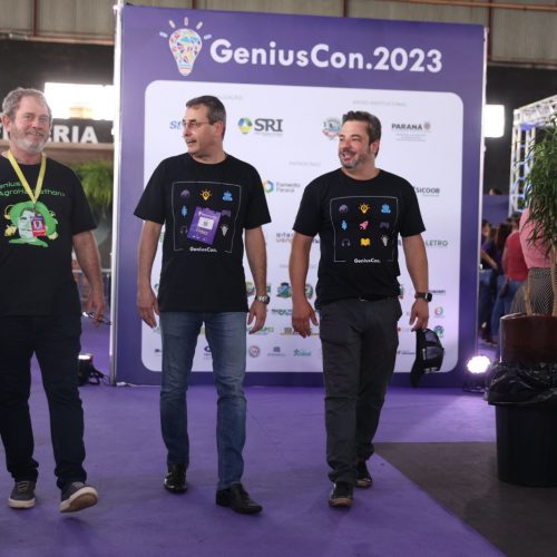 Projetos inovadores são premiados no encerramento da GeniusCon, em Jacarezinho